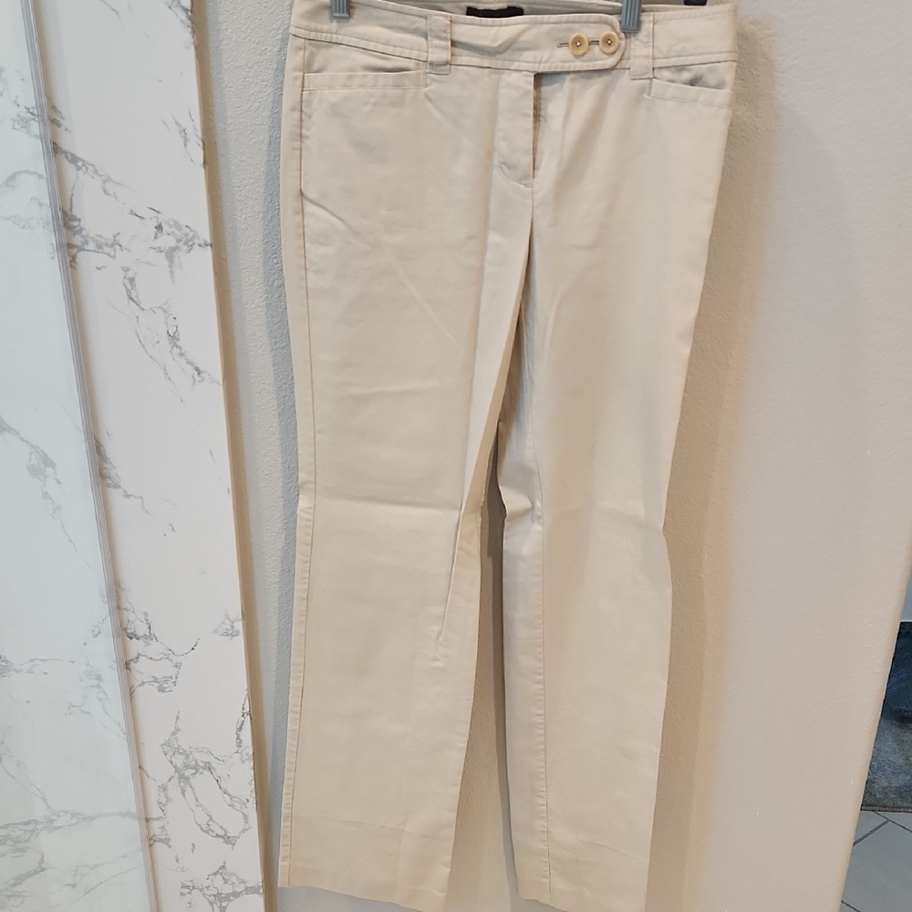 Chic Beige Women's Pant Suit, Size 0 Jacket/ Size 4 Pant - Picture 3 of 14
